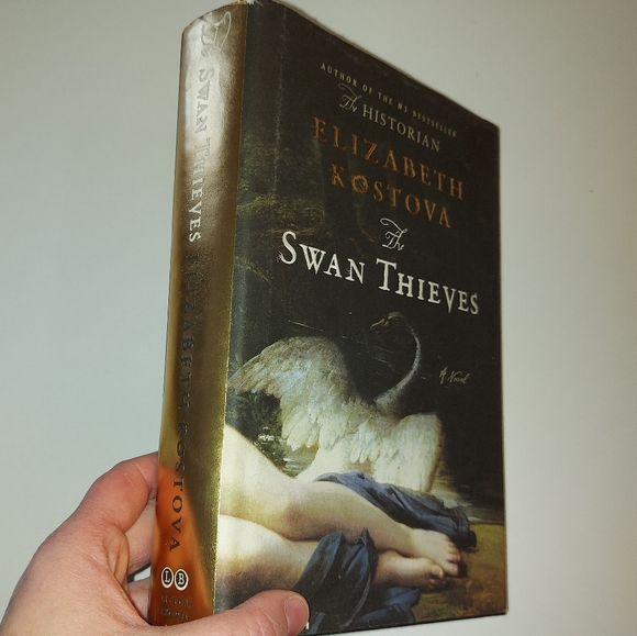 5 books for $25- Elizabeth Kostova Novel Duo- The Swan Thieves & The Shadow Land - Picture 2 of 7